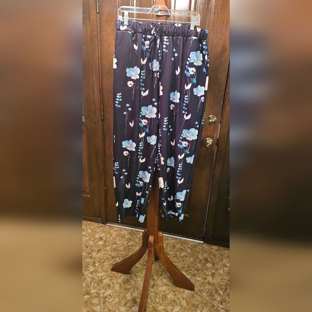 Floral Drawstring Lounge Pants - Navy with Light Blue Flowers